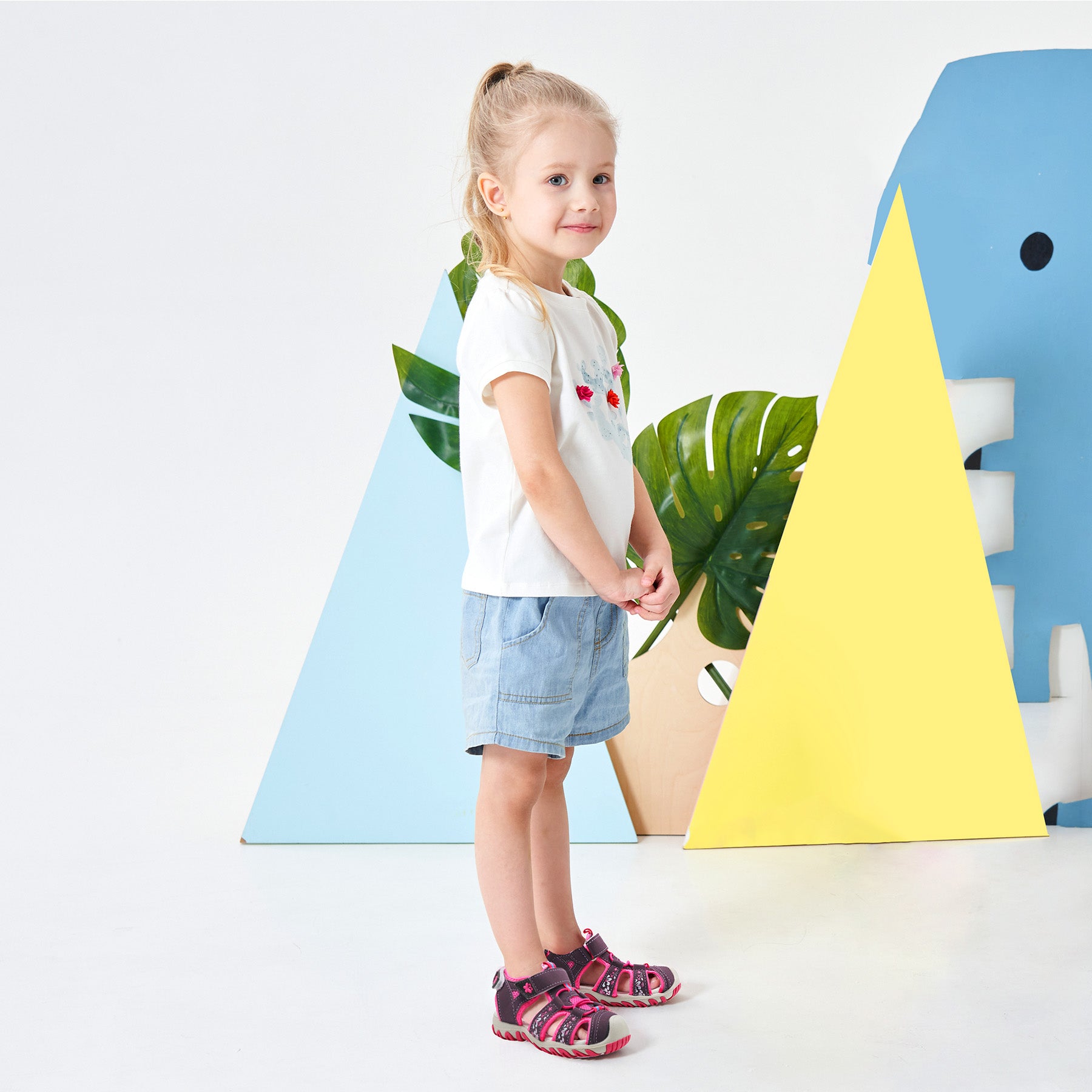 Apakowa Girls Sport Sandals with Arch Suppoer for Toddler Little Kid QDSFFAZ-Y607New-purple